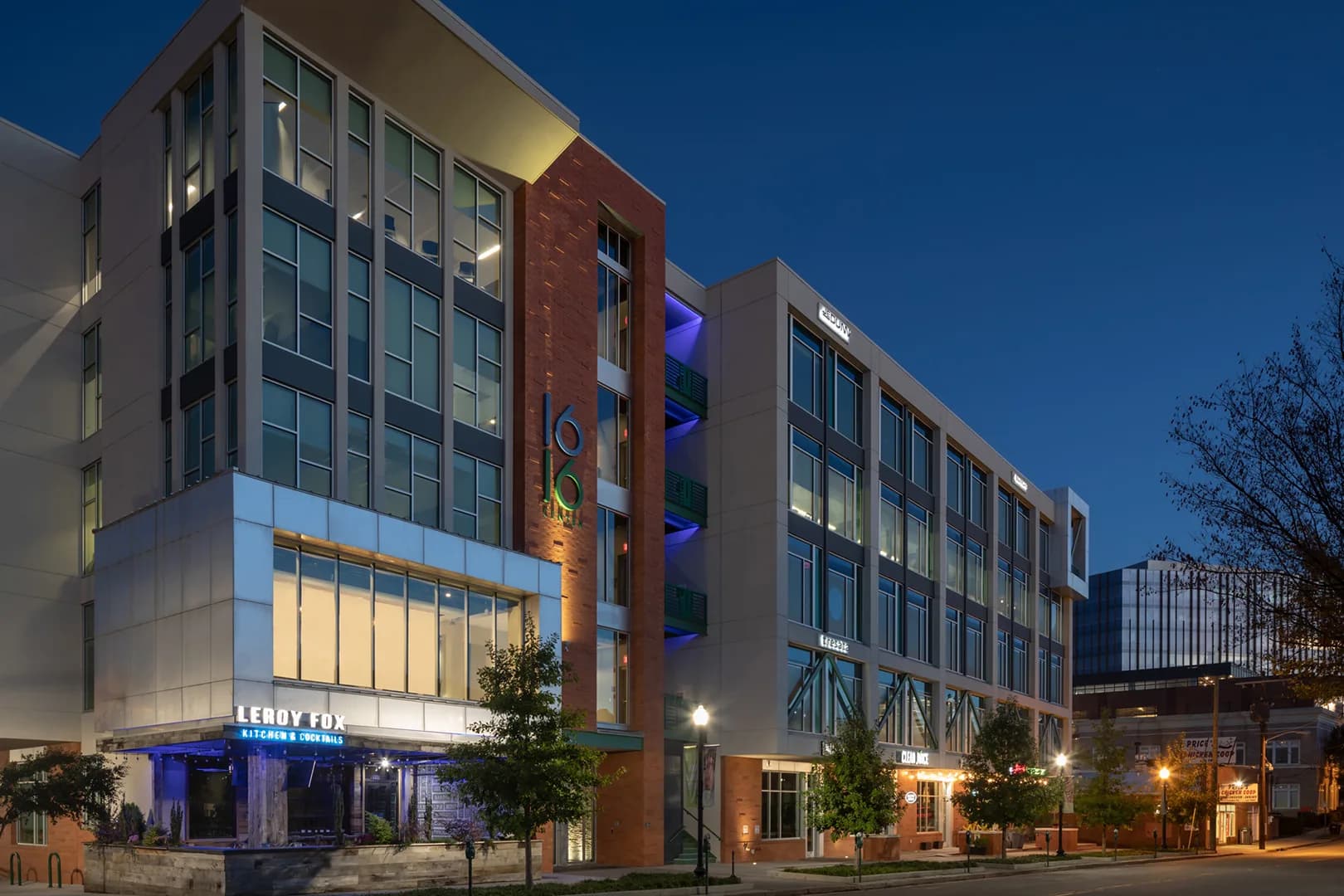 1616 Center — image 2
