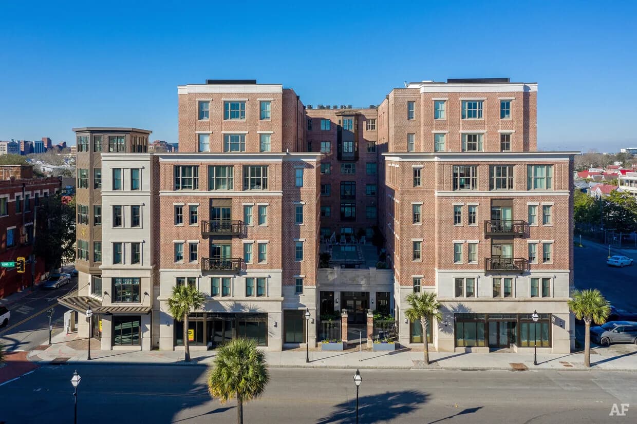 595 King Street — image 1