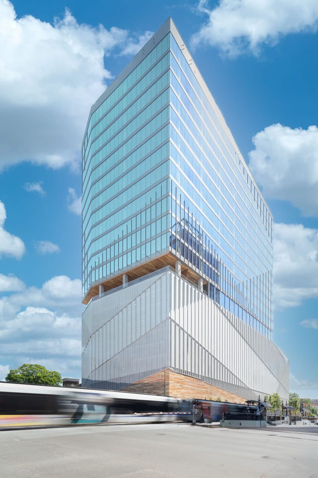 110 East — image 10