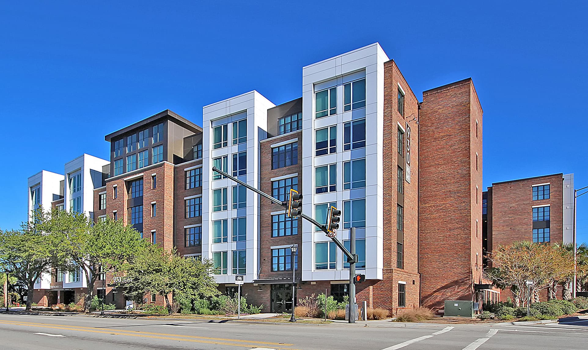 930 NoMo — image 8